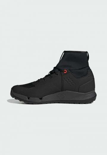 Гандбольные кроссовки