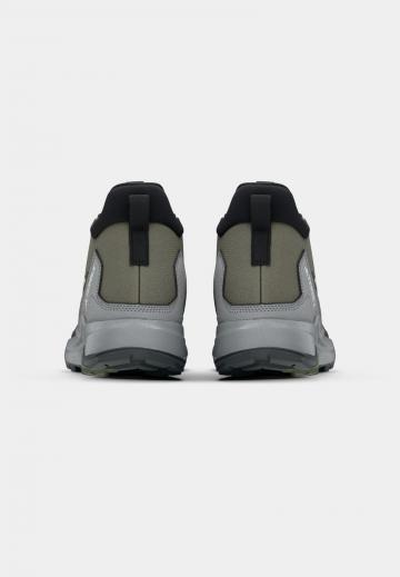 Походные ботинки