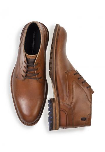 Ботинки на шнуровке