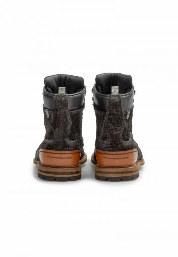 Ботинки на шнуровке