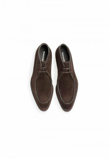 Ботинки на шнуровке