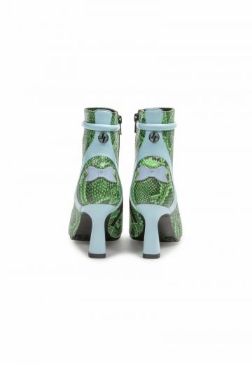 Полусапожки на высоком каблуке