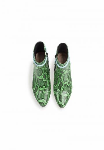 Полусапожки на высоком каблуке