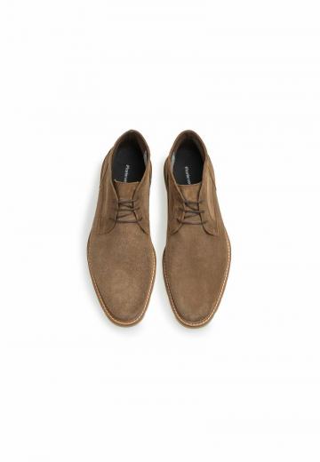 Ботинки на шнуровке