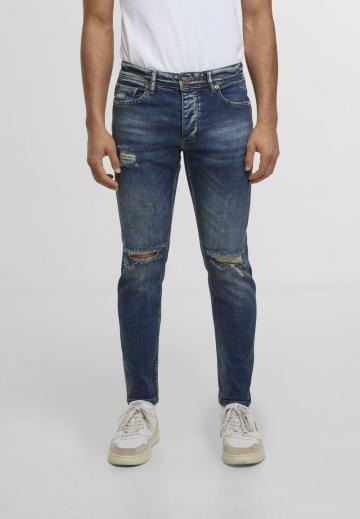 Узкие джинсы