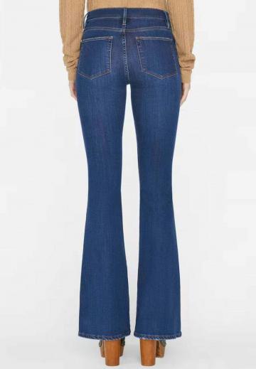 Клешеные джинсы