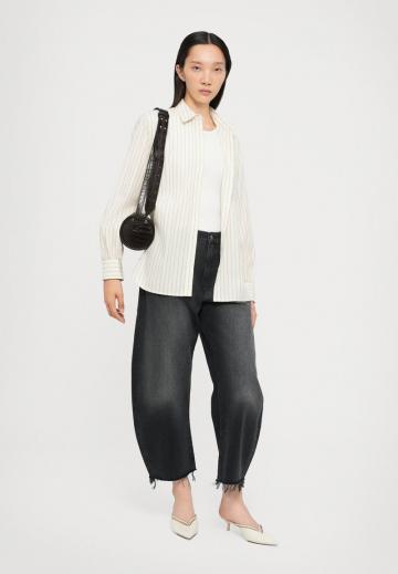 Свободные джинсы