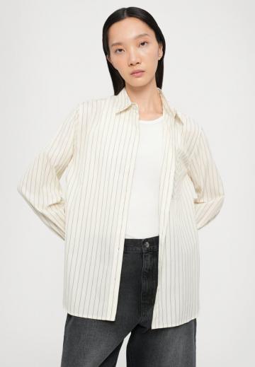 Свободные джинсы