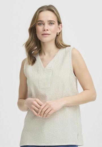 Блузка без рукавов