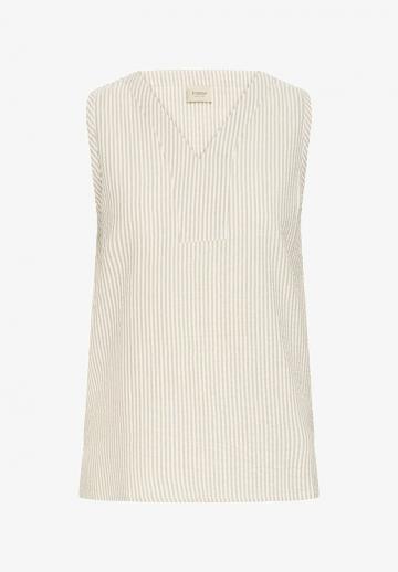 Блузка без рукавов