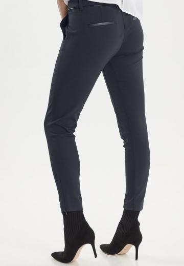 Узкие брюки
