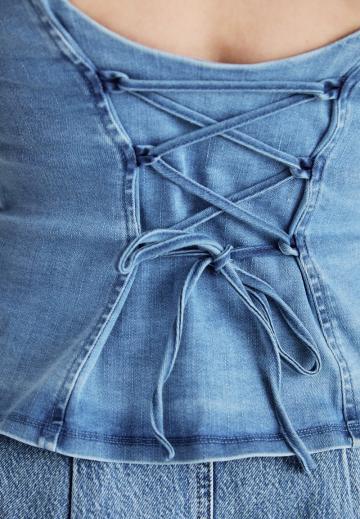 Джинсовая жилетка