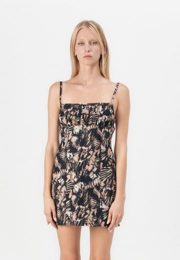 Короткое платье