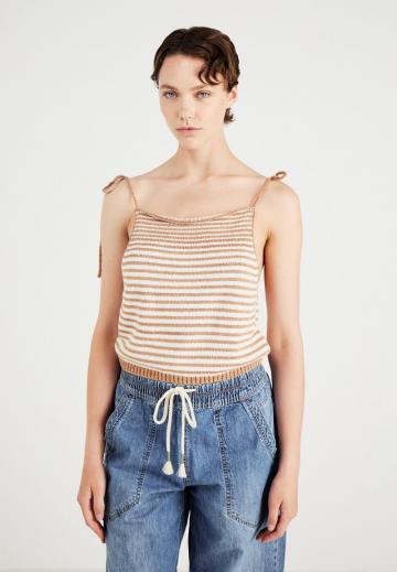 Топ на бретельках