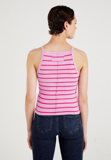 Топ на бретельках