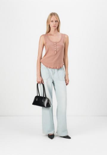 Свободные джинсы