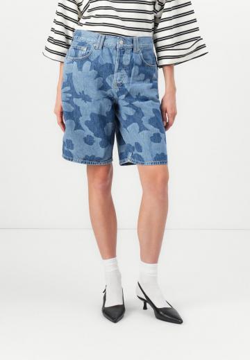 Джинсовые шорты