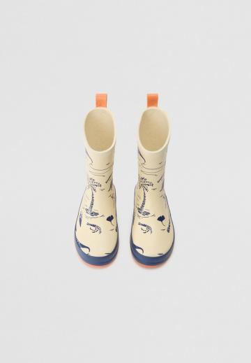 Резиновые сапоги