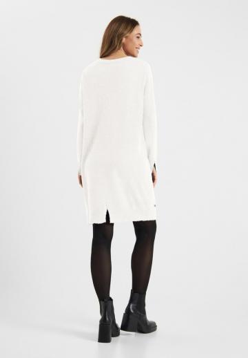 Вязаное платье