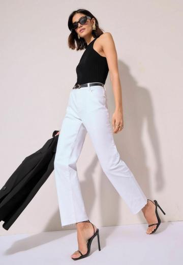 Прямые джинсы