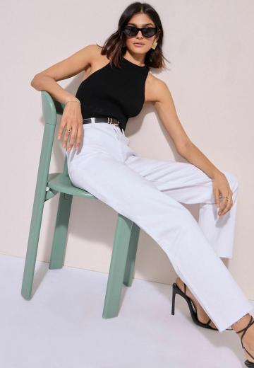 Прямые джинсы