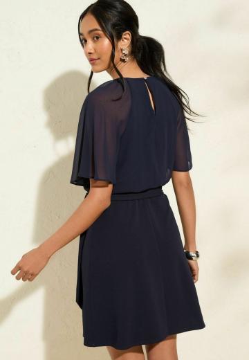 Короткое платье