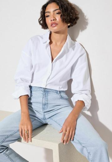 Прямые джинсы