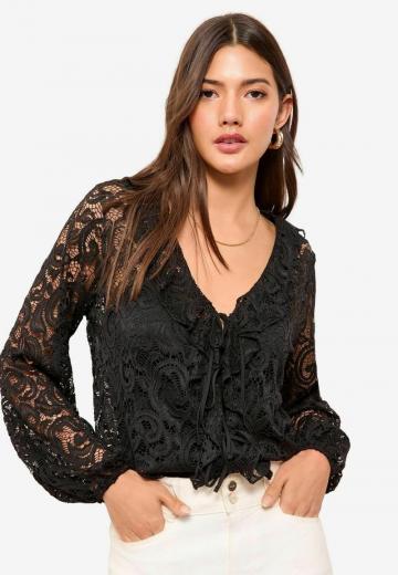 Кружевная блузка