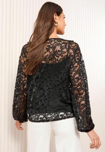 Кружевная блузка