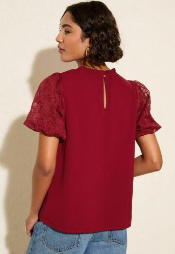 Кружевная блузка