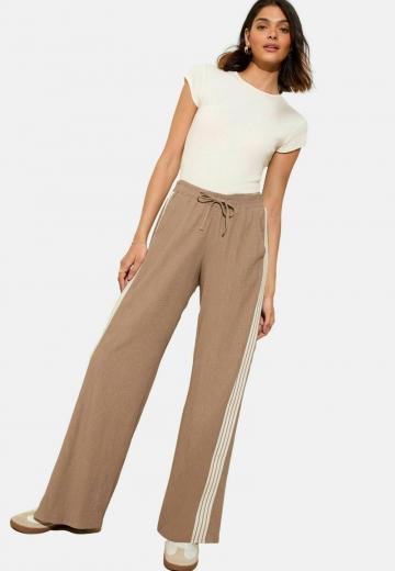 Спортивные штаны