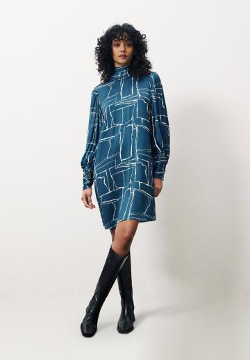 Короткое платье