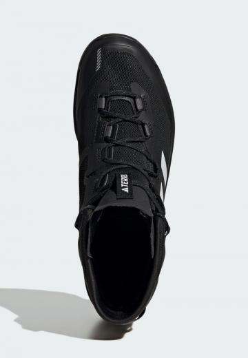 Походные ботинки