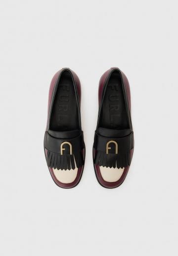 Полуботинки