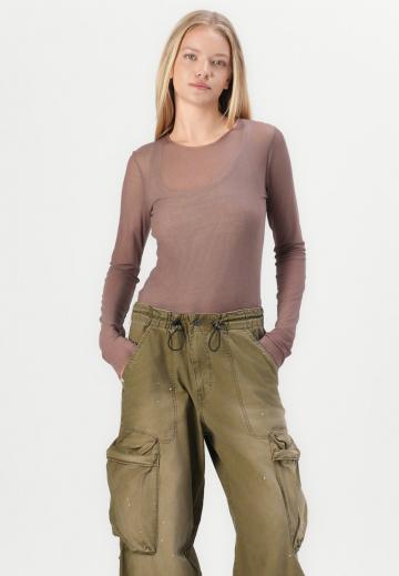 Брюки с накладными карманами