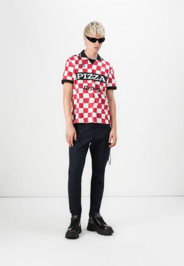 Брюки с накладными карманами