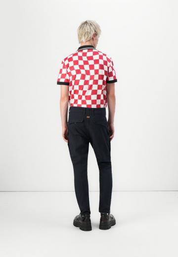 Брюки с накладными карманами