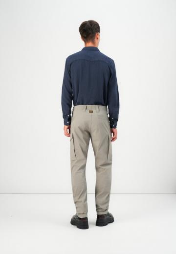 Брюки с накладными карманами