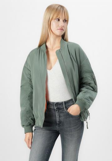 Клешеные джинсы