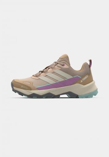 Походная обувь