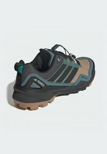 Походные ботинки