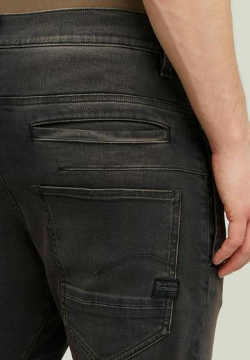 Узкие джинсы