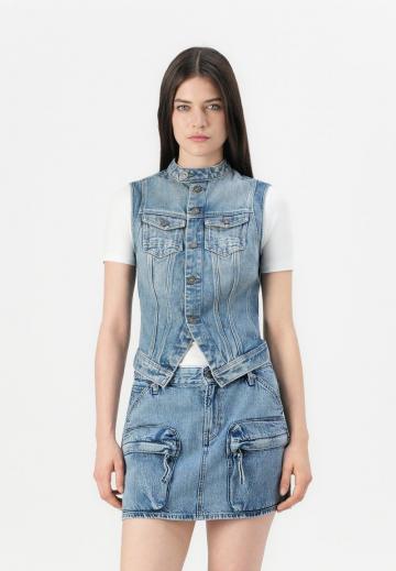 Короткая куртка