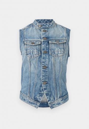 Короткая куртка