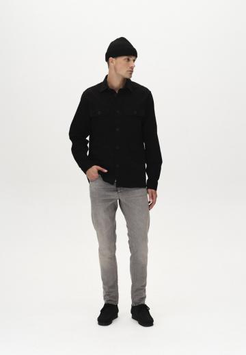 Узкие джинсы