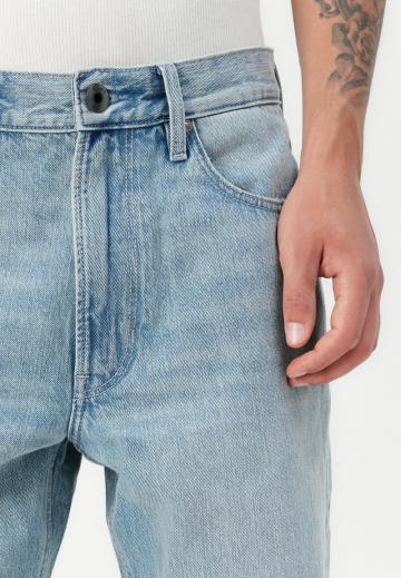 Свободные джинсы
