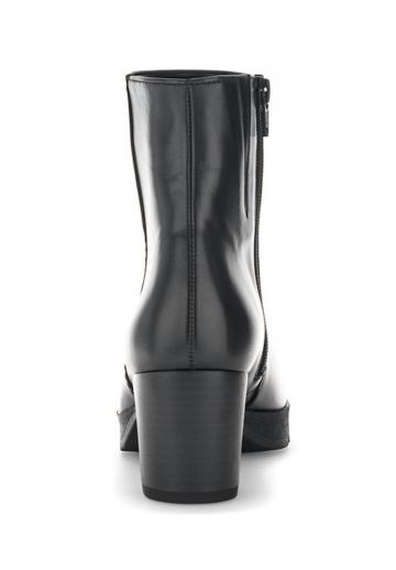 Полусапожки на платформе