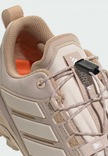 Походная обувь