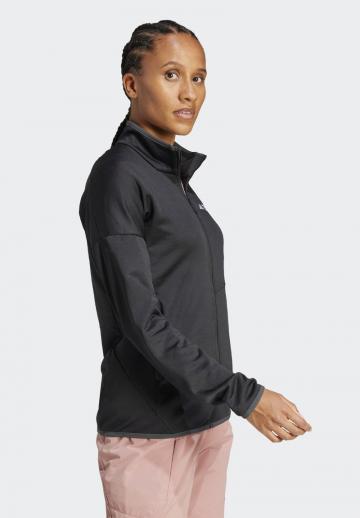 Спортивная толстовка