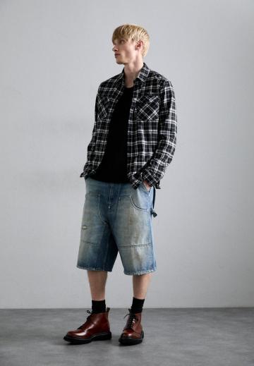 Ботинки на шнуровке